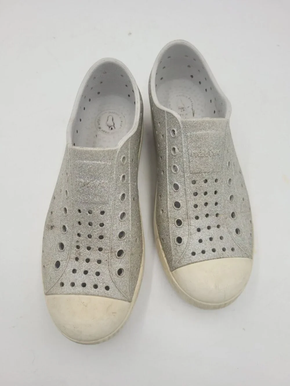 Native Girls Slip On Shoe Glitter SIze J3 Play Condition